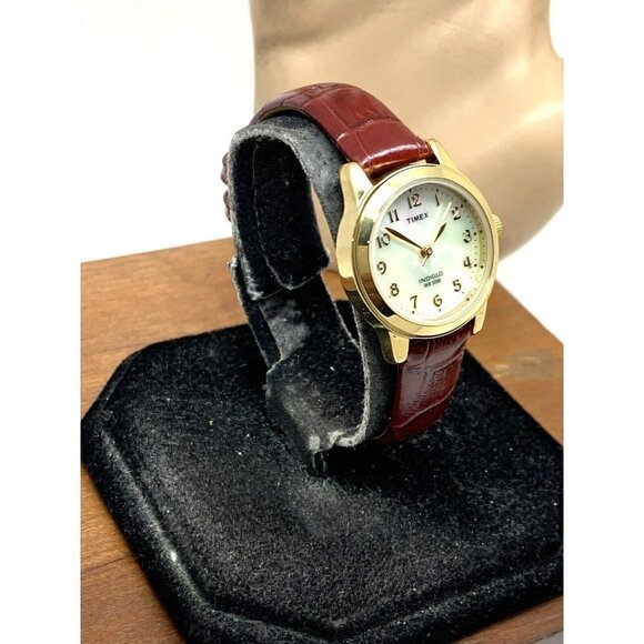 Timex Women's Watch T21693 Indiglo Quartz Mother of Pearl Burgundy Leath… - Picture 14 of 14